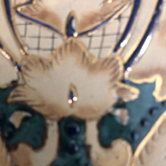 Oriental Accents Cloisonné Decorative Plate.   Red, Green, Cream, Navy & Gold - Picture 4 of 9